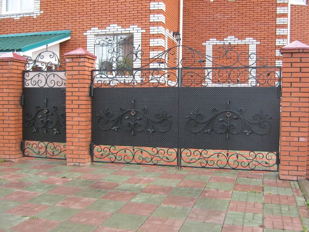 Cửa cổng sắt mỹ thuật