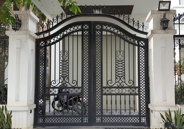 Cửa cổng sắt mỹ thuật