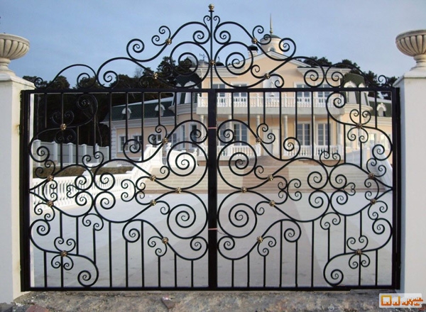 Cửa cổng sắt mỹ thuật