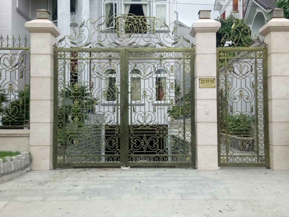 Cửa cổng sắt mỹ thuật