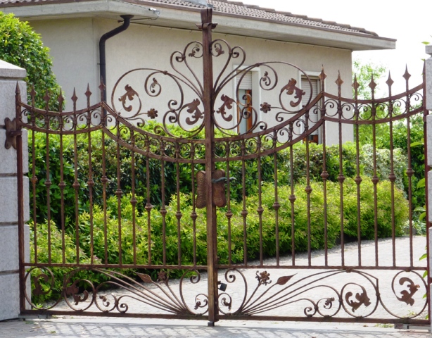 Cửa cổng sắt mỹ thuật