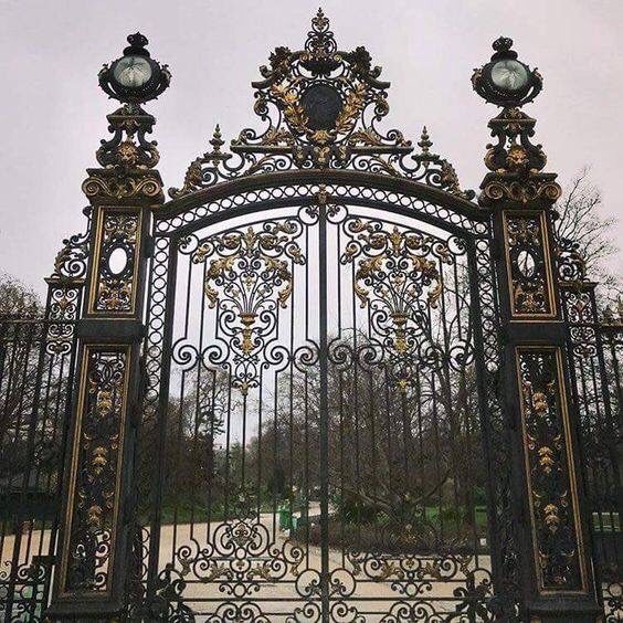 Cửa cổng sắt mỹ thuật
