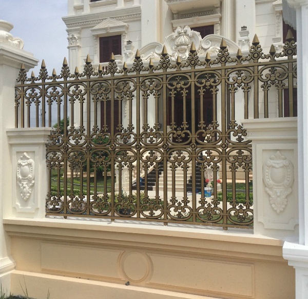 Hàng rào nhôm đúc