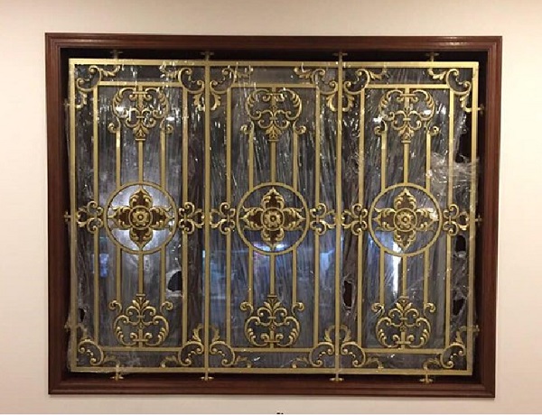 Khung bảo vệ cửa sổ bằng nhôm đúc