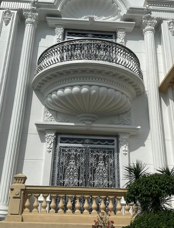 Khung bảo vệ cửa sổ bằng nhôm đúc