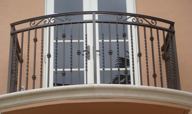 Lan can sắt mỹ thuật