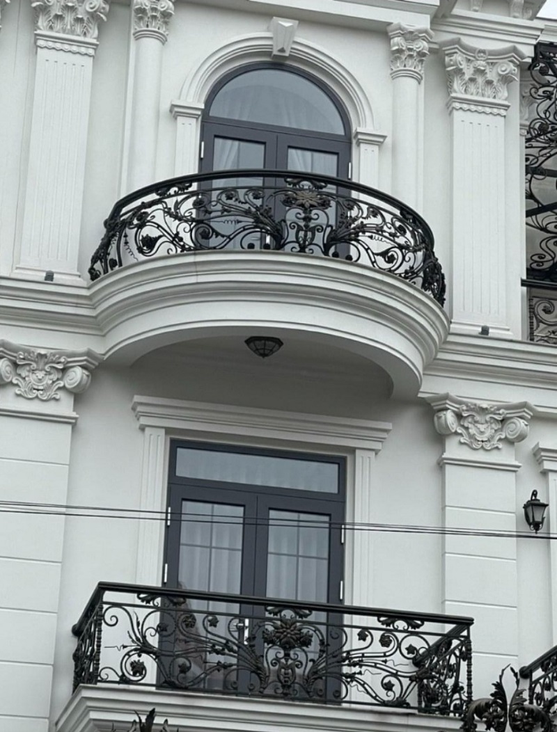 Lan can sắt mỹ thuật