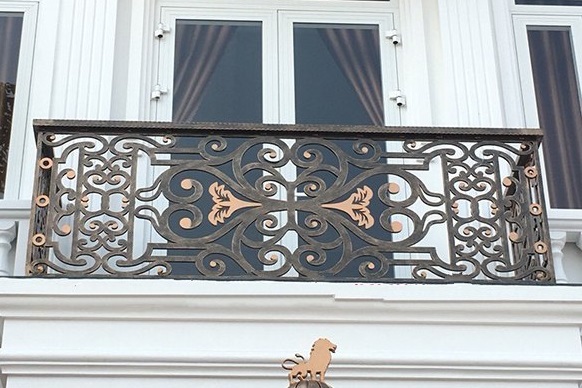 Lan can sắt mỹ thuật