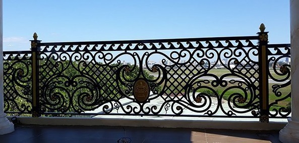 Lan can sắt mỹ thuật