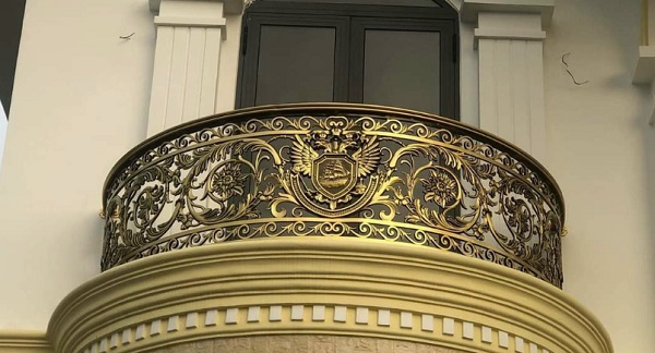 Mẫu lan can nhôm đúc đẹp