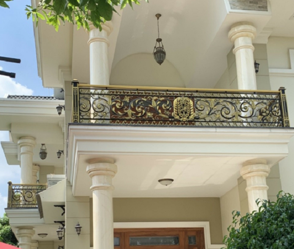 Mẫu lan can nhôm đúc đẹp