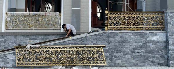 Mẫu lan can nhôm đúc đẹp