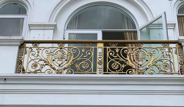 Mẫu lan can nhôm đúc đẹp