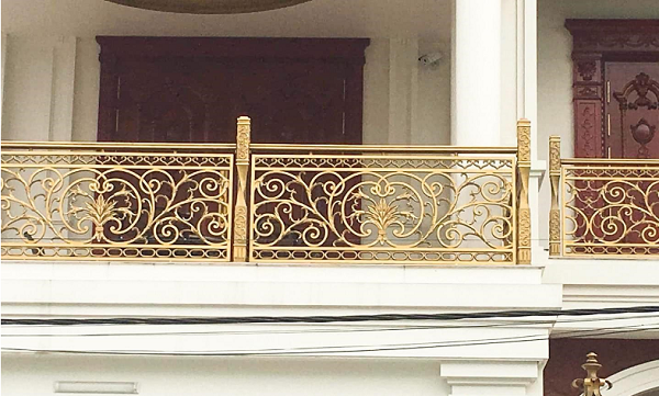 Mẫu lan can nhôm đúc đẹp