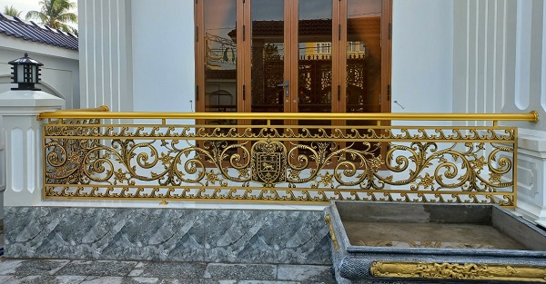 Mẫu lan can nhôm đúc đẹp