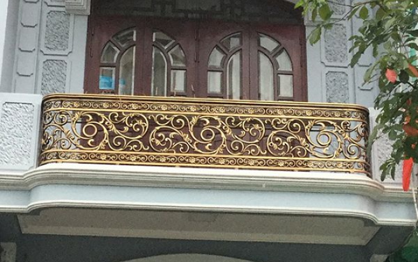 Mẫu lan can nhôm đúc đẹp