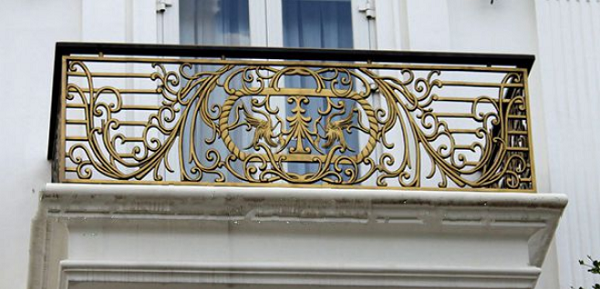 Mẫu lan can nhôm đúc đẹp