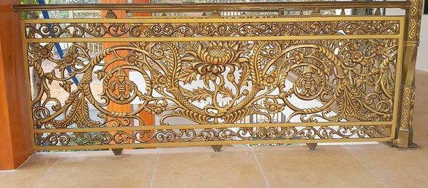 Mẫu lan can nhôm đúc đẹp