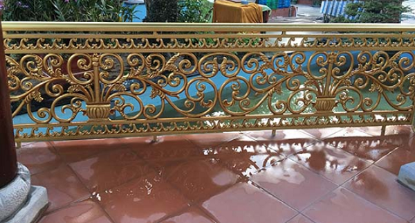 Mẫu lan can nhôm đúc đẹp