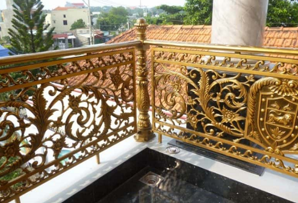 Mẫu lan can nhôm đúc đẹp