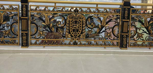 Mẫu lan can nhôm đúc đẹp