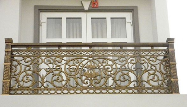 Mẫu lan can nhôm đúc đẹp