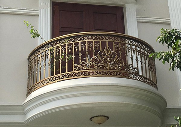 Mẫu lan can nhôm đúc đẹp