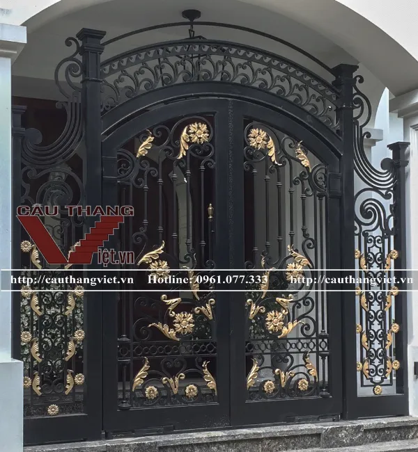 Cổng sắt mỹ thuật 2 cánh đẹp