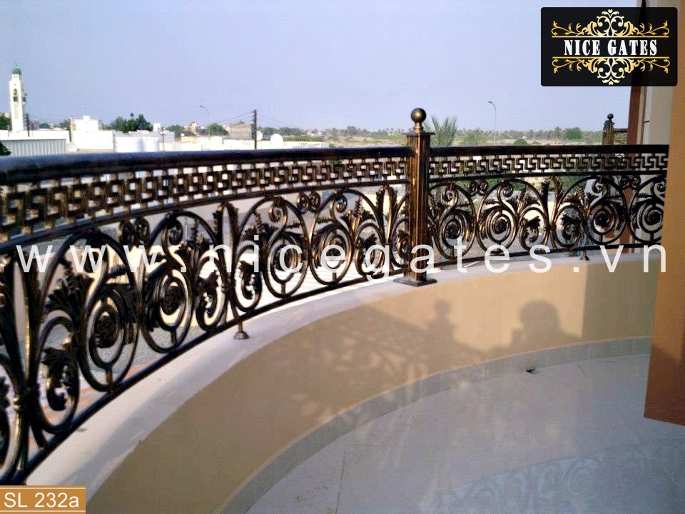 Khung bảo vệ cửa sổ sắt mỹ thuật: Vẻ đẹp và An toàn cho Ngôi nhà Việt