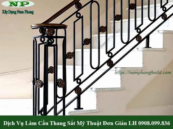 Mẫu cầu thang sắt mỹ thuật đơn giản, sang trọng