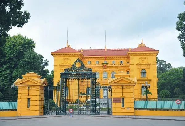 Cổng sắt Phủ Chủ tịch