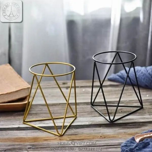 Kệ để cây cảnh sắt tròn sơn tĩnh điện